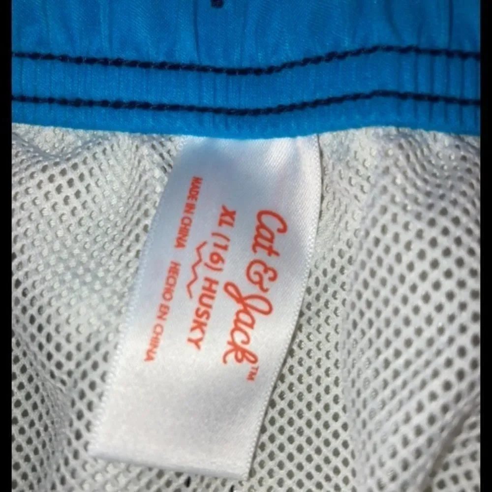 🎉 HP 🎉 NWT NEW  Boys' Neon Sharks Swim Trunks - Picture 6 of 7